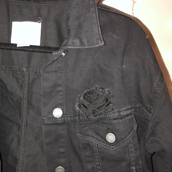 Black Cropped Jean Jacket - Picture 2 of 8